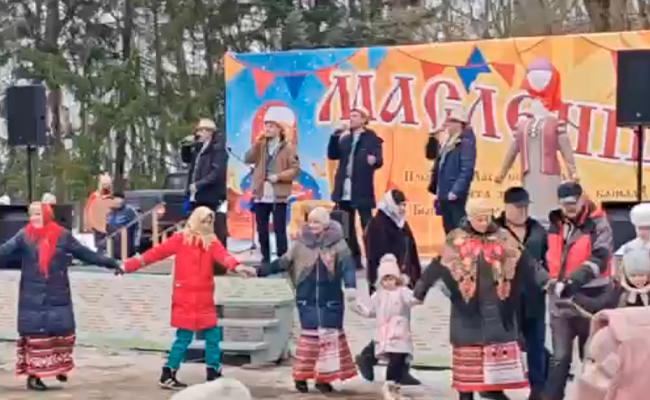 «Грыцкаўскія хлопцы» выступили на Масленице-2026 в Несвиже